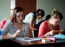 Normal_normal_vo__klas__scholieren__leerlingen__toets__huiswerk__2_